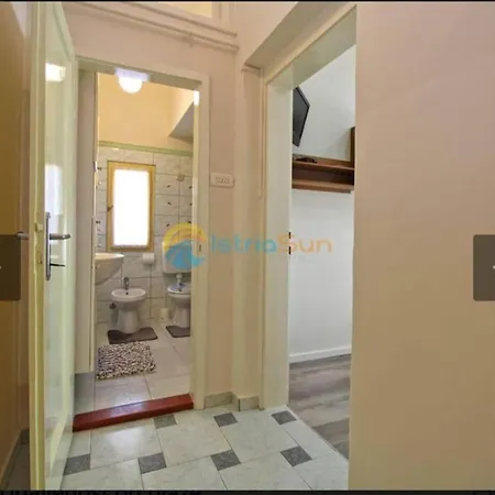 Апартаменты Lea - Two Bedroom Paolo *