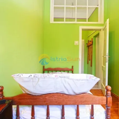 Lea - Two Bedroom Paolo * Пула