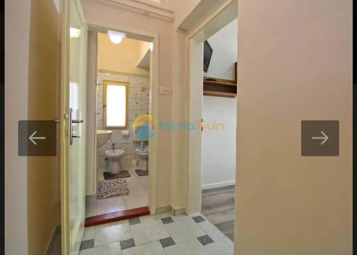 Daire Lea - Two Bedroom Paolo *