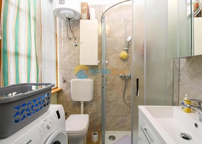 Lea - Two Bedroom Paolo Daire *