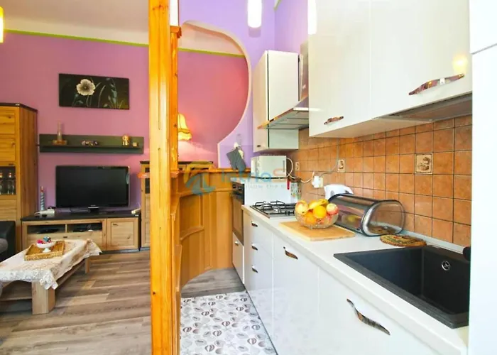 Daire Lea - Two Bedroom Paolo *