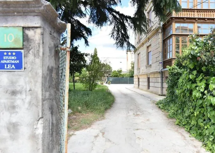 Lea - Two Bedroom Paolo Daire *